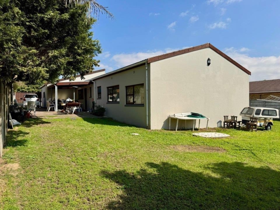 4 Bedroom Property for Sale in Rouxville Western Cape